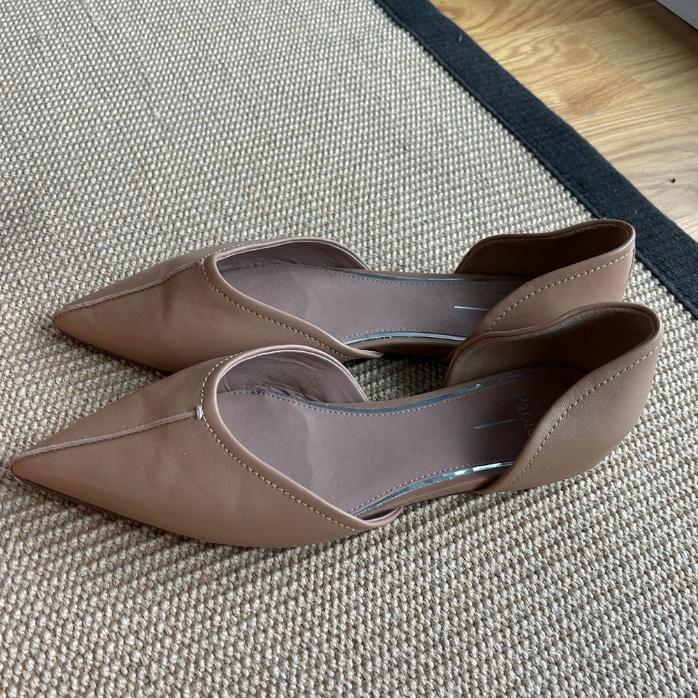 Ballet Flats in tan leather